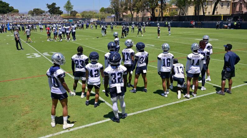 Cowboys’ Micah Parsons appears to throw punch during melee at training camp practice