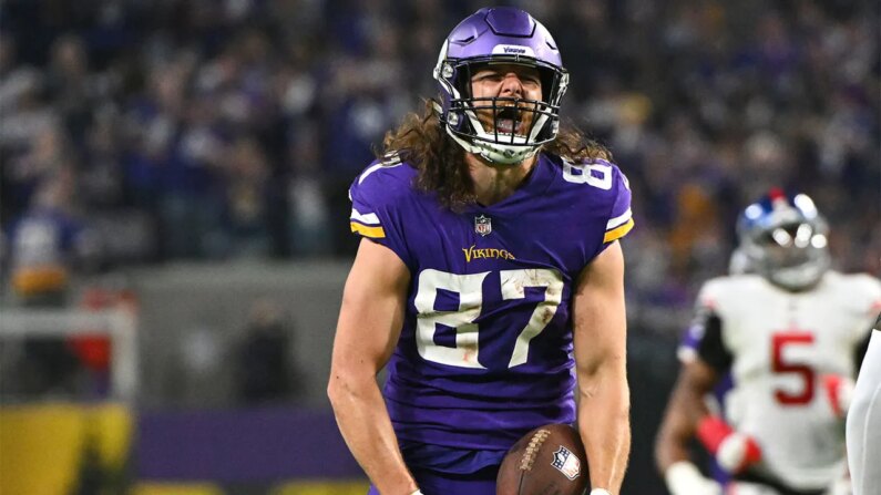 Vikings’ TJ Hockenson cites ear infection for training camp absence: ‘Messing with my equilibrium’