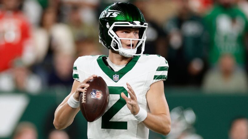 Owner Woody Johnson vows Jets to keep QB Zach Wilson if no trade