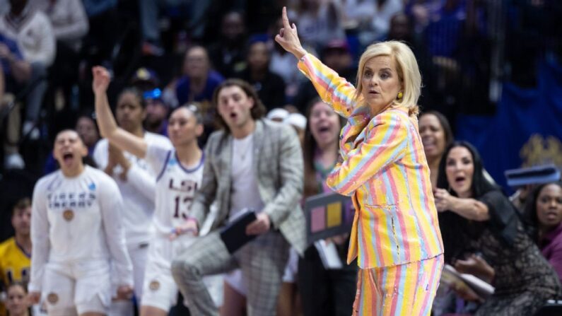 LSU surges back to reach Sweet 16 in wake of Mulkey comments